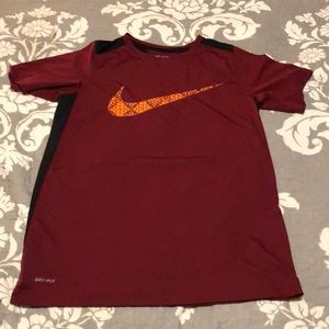 EUC Boys XL Nike Short Sleeve Swoosh Shirt